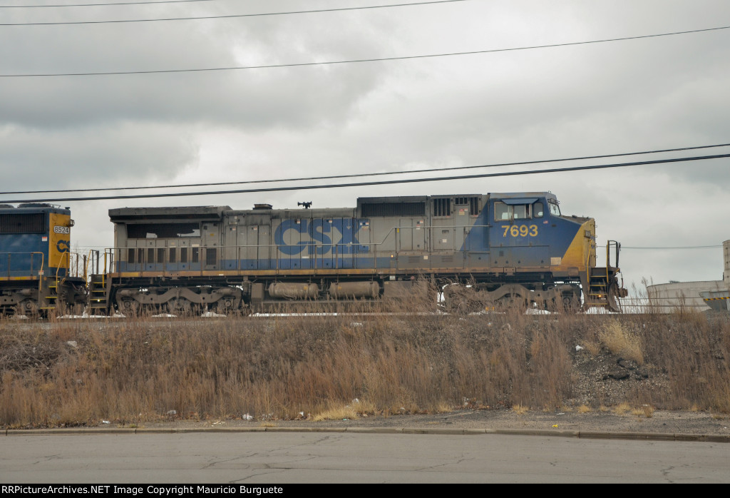 CSX C40-8W Locomotive